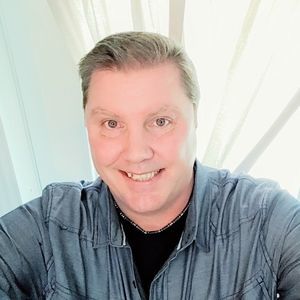 Meet your Posher, Stephen